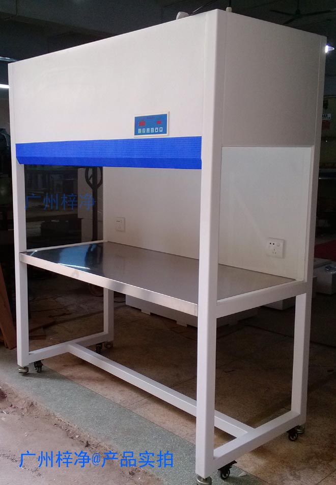 雙人垂直流潔凈工作臺(tái)側(cè)面 雙人垂直流潔凈工作臺(tái)側(cè)面